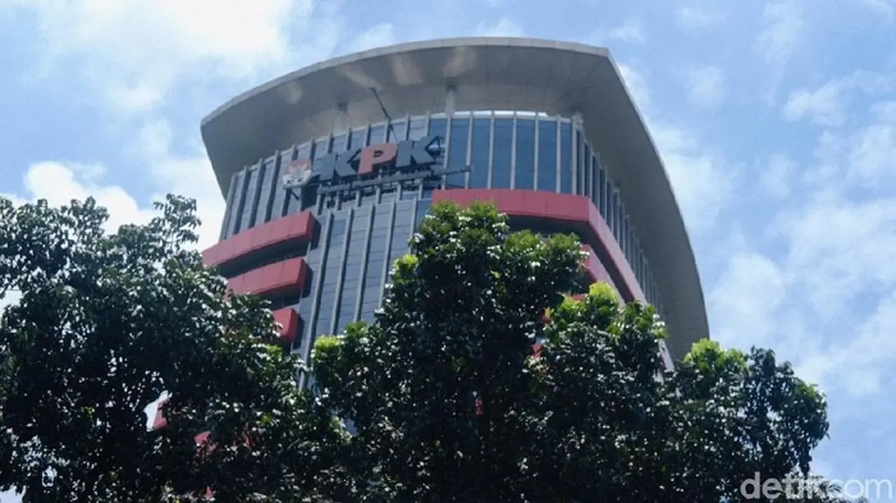 KPK Dalami Aliran Uang Suap Bupati Nonaktif Bekasi ke Mantan Anggota DPRD Jejen Suyuti KPK Dalami Aliran Uang Suap Bupati Nonaktif Bekasi ke Mantan Anggota DPRD Jejen Suyuti