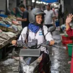 Kisah Tika Wulandari: Dari Pesisir Hingga Jadi Agen Pemberdayaan PNM yang Sukses