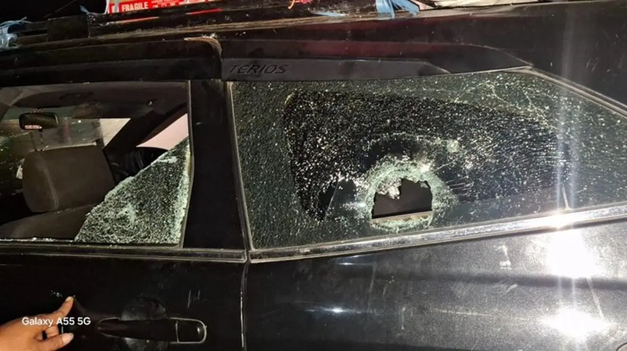 Aksi Brutal 7 Pemuda di Luwu: Lempar Batu dan Siram Air Panas, Ibu dan 2 Anak Jadi Korban Aksi Brutal 7 Pemuda di Luwu: Lempar Batu dan Siram Air Panas, Ibu dan 2 Anak Jadi Korban