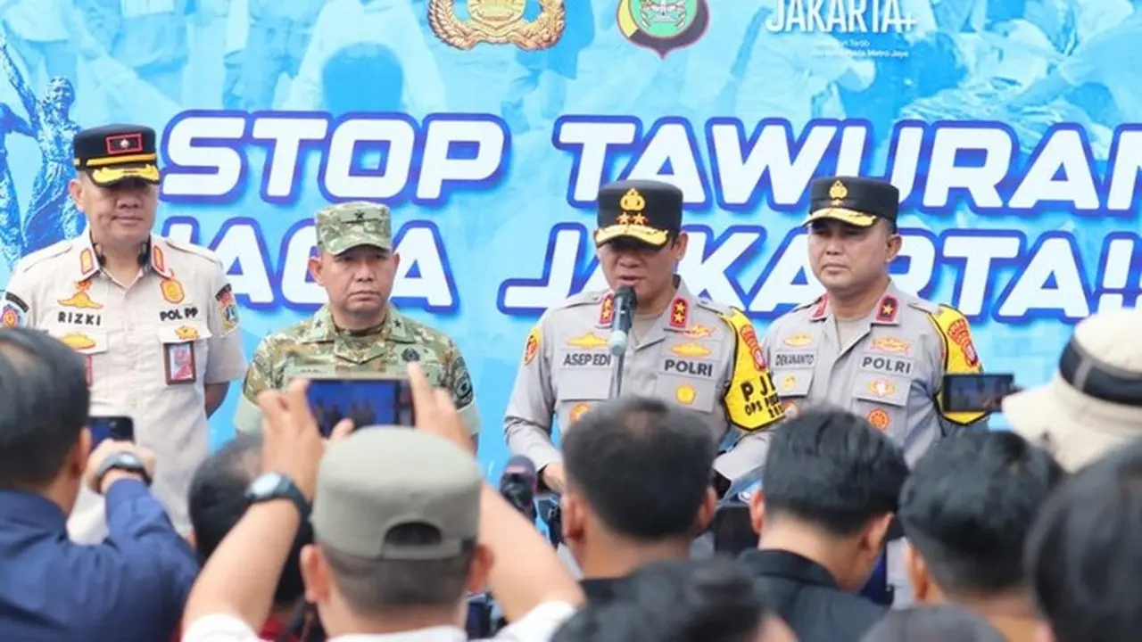 Polda Metro Jaya Tingkatkan Patroli Jelang Ramadan, Fokus Berantas Tawuran dan Kriminalitas Jalanan Polda Metro Jaya Tingkatkan Patroli Jelang Ramadan, Fokus Berantas Tawuran dan Kriminalitas Jalanan