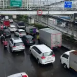 Jalan Daan Mogot Tergenang Lagi, Lalu Lintas Arah Cengkareng dan Grogol Tersendat Parah