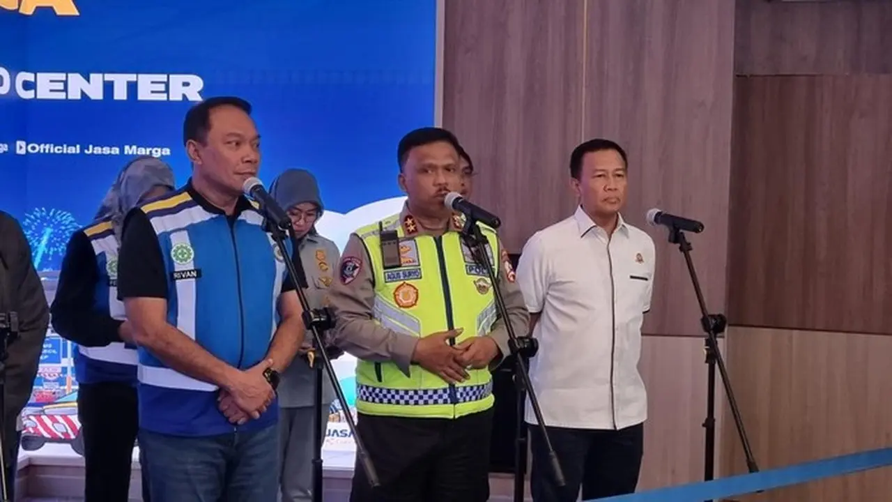 Kakorlantas Polri: Operasi Lilin 2025 Berjalan Lancar, Angka Kecelakaan Turun Signifikan Kakorlantas Polri: Operasi Lilin 2025 Berjalan Lancar, Angka Kecelakaan Turun Signifikan