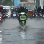 Banjir Jakarta Malam Ini: 46 RT dan 13 Jalan Masih Terendam Akibat Curah Hujan Tinggi