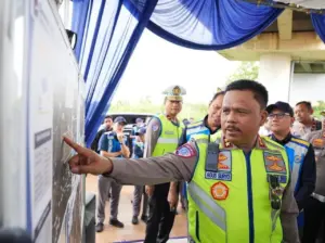 Kakorlantas Tinjau Tol Japek II Selatan: Jalur Alternatif Kunci Kelancaran Mudik Lebaran 2026 Kakorlantas Tinjau Tol Japek II Selatan: Jalur Alternatif Kunci Kelancaran Mudik Lebaran 2026