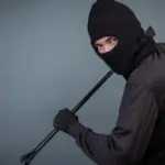 Pria Berinisial ET Bobol Ruko di Depok, Gasak Logam Mulia dan Uang Rp 21 Juta