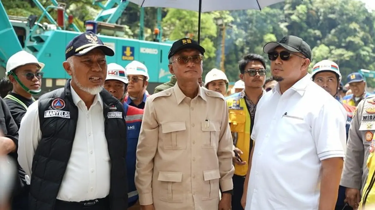Menteri PU Setujui APBN untuk Bangun Kembali Jalan Bayang-Alahan Panjang Sumbar