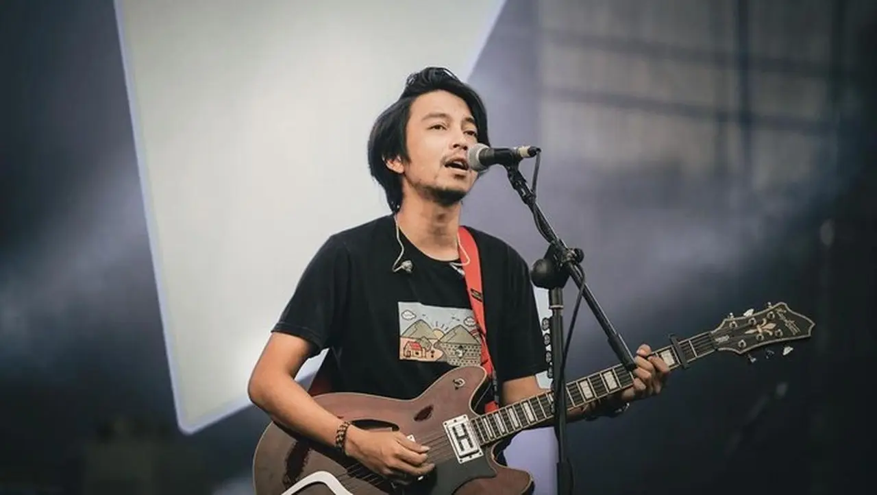 Fiersa Besari Cabut Laporan Penabrak Istri, Ungkap Alasan Tak Ingin Menambah Dendam Fiersa Besari Cabut Laporan Penabrak Istri, Ungkap Alasan Tak Ingin Menambah Dendam