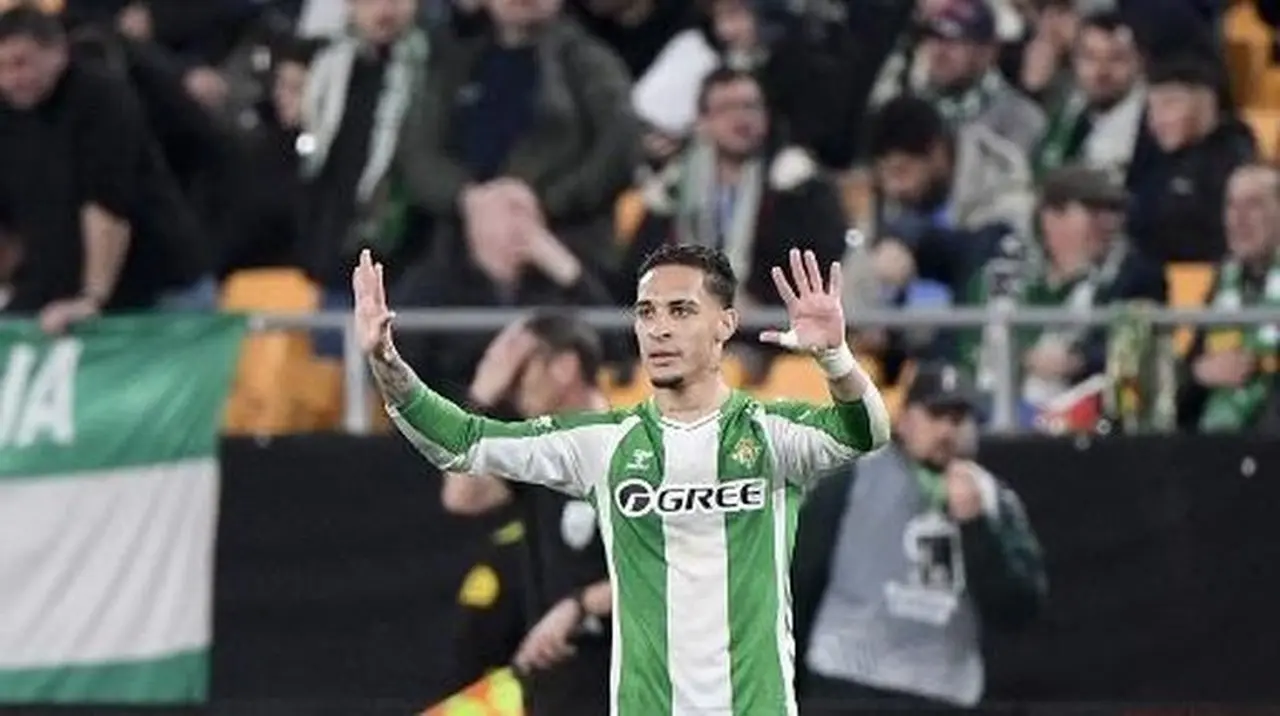 Antony Gemilang, Real Betis Melaju ke 16 Besar Liga Europa Usai Taklukkan Feyenoord