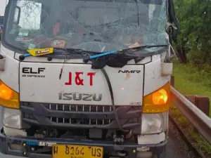 Kecelakaan Beruntun di Tol JORR Libatkan Tiga Kendaraan, Lalu Lintas Normal Kembali