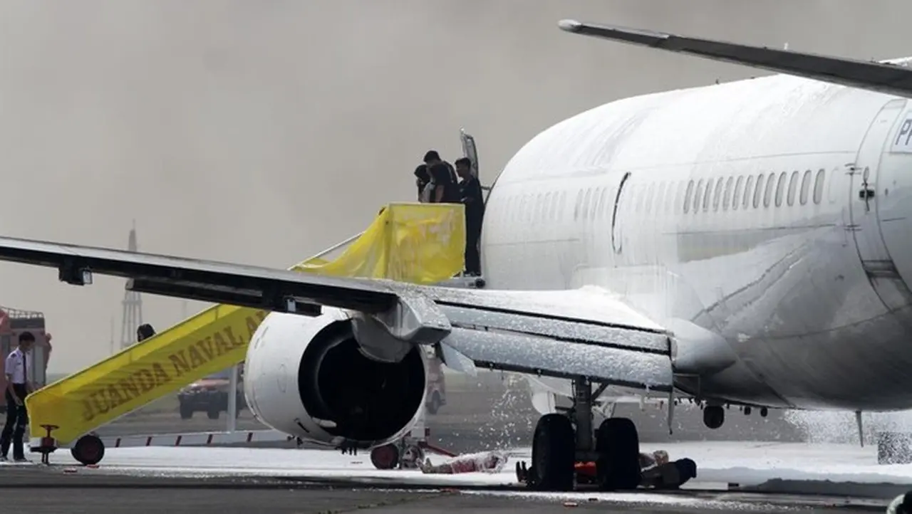 Pesawat Latih Puspenerbal Tergelincir di Bandara Juanda, Runway Sempat Ditutup Satu Jam