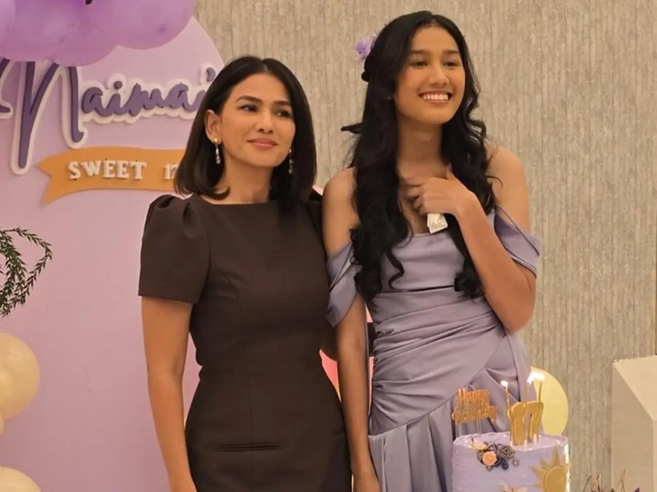 Nova Eliza Akui Sering Gundah Jika Berpisah dengan Putri Remajanya, Naima Nova Eliza Akui Sering Gundah Jika Berpisah dengan Putri Remajanya, Naima