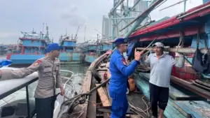 Ditpolairud Polda Metro Jaya Urai Kepadatan Kapal Nelayan di Pelabuhan Muara Angke