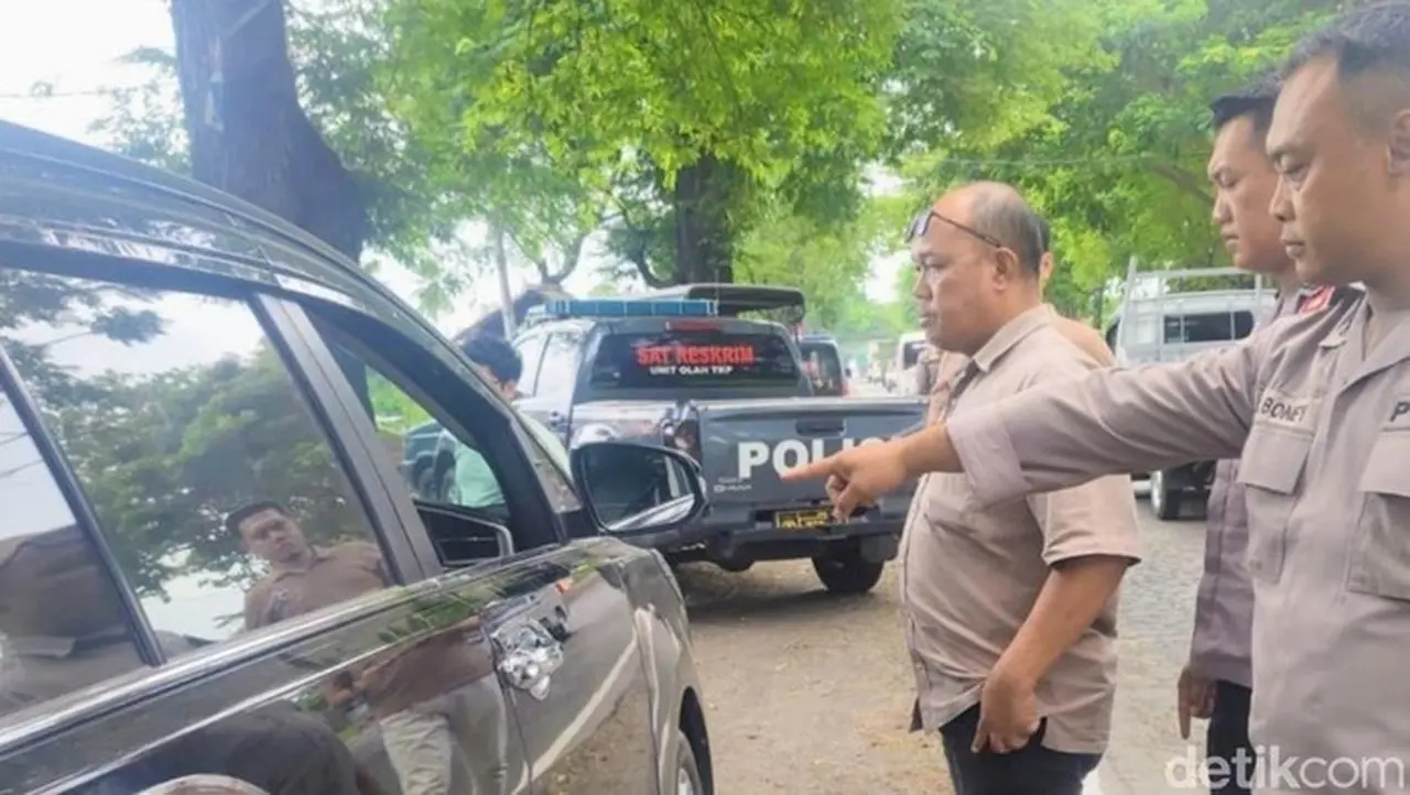 Modus Pecah Kaca Mobil Kembali Marak, Uang Rp 140 Juta Raib di Situbondo Modus Pecah Kaca Mobil Kembali Marak, Uang Rp 140 Juta Raib di Situbondo