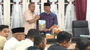 Andre Rosiade Terima Dokumen R3P, Kawal Anggaran Pemulihan Pascabencana Sumatera Barat