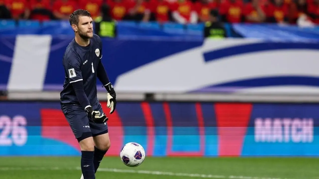 Maarten Paes Segera Diresmikan sebagai Kiper Baru Ajax Amsterdam Akhir Pekan Ini