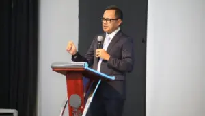 Wamendagri Bima Arya: Pelajar Harus Siapkan Diri Jadi Pemimpin Masa Depan Indonesia Emas 2045 Wamendagri Bima Arya: Pelajar Harus Siapkan Diri Jadi Pemimpin Masa Depan Indonesia Emas 2045