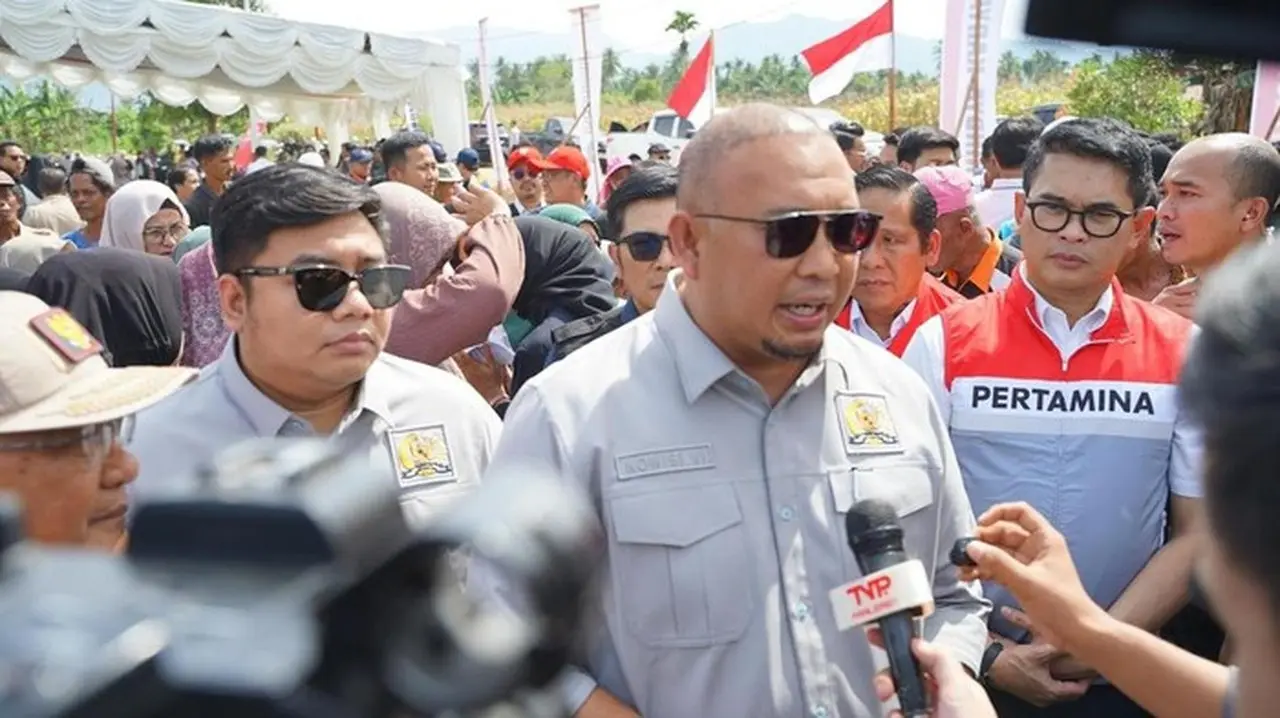 Andre Rosiade Puji Dony Oskaria: Pembangunan Huntara di Sumbar Bukti Negara Hadir Cepat