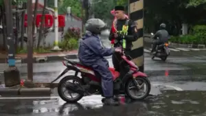 Polisi Lebak Bulus Coba Pendekatan Unik, dari Teguran hingga Religi, untuk Atasi Pemotor Lawan Arah