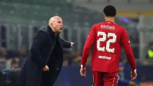 Cedera Hamstring Hugo Ekitike, Liverpool Cemas Jelang Duel Krusial Melawan Arsenal