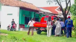 Takut Disunat, ABG di Tambun Kabur Hingga Orang Tua Minta Bantuan Damkar