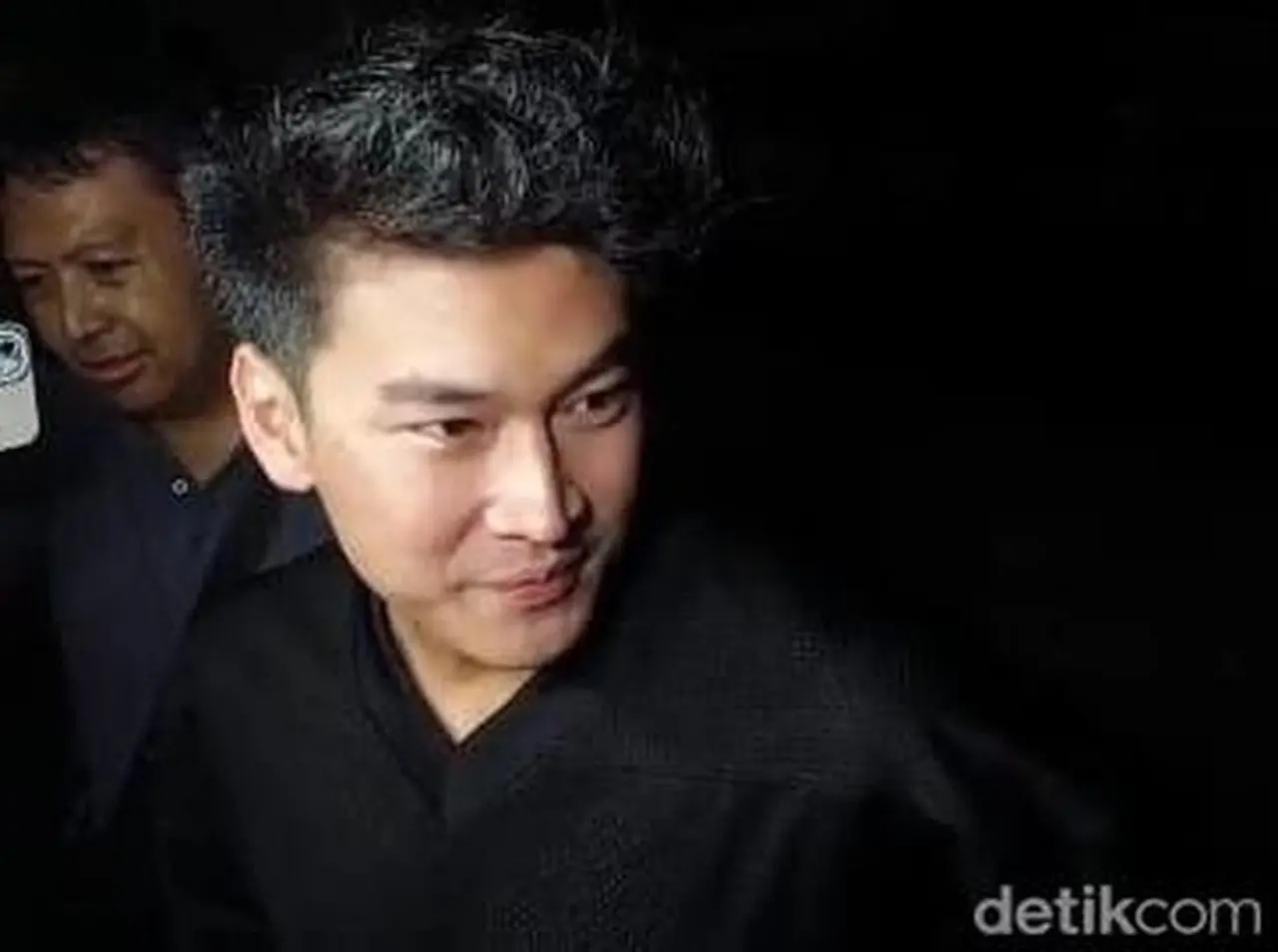 Anrez Adelio Bantah Paksa Gugurkan Kandungan, Akui Sempat Rencanakan Nikahi Icel Anrez Adelio Bantah Paksa Gugurkan Kandungan, Akui Sempat Rencanakan Nikahi Icel