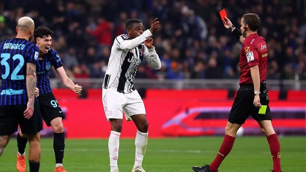 Juventus Protes Keras Kartu Merah Kalulu: Keputusan Wasit di Laga Inter Milan Memalukan Juventus Protes Keras Kartu Merah Kalulu: Keputusan Wasit di Laga Inter Milan Memalukan