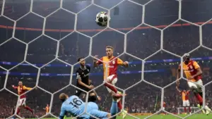 Juventus Tak Berdaya di Kandang Galatasaray, Kalah Telak 2-5 di Leg 1 Playoff Liga Champions