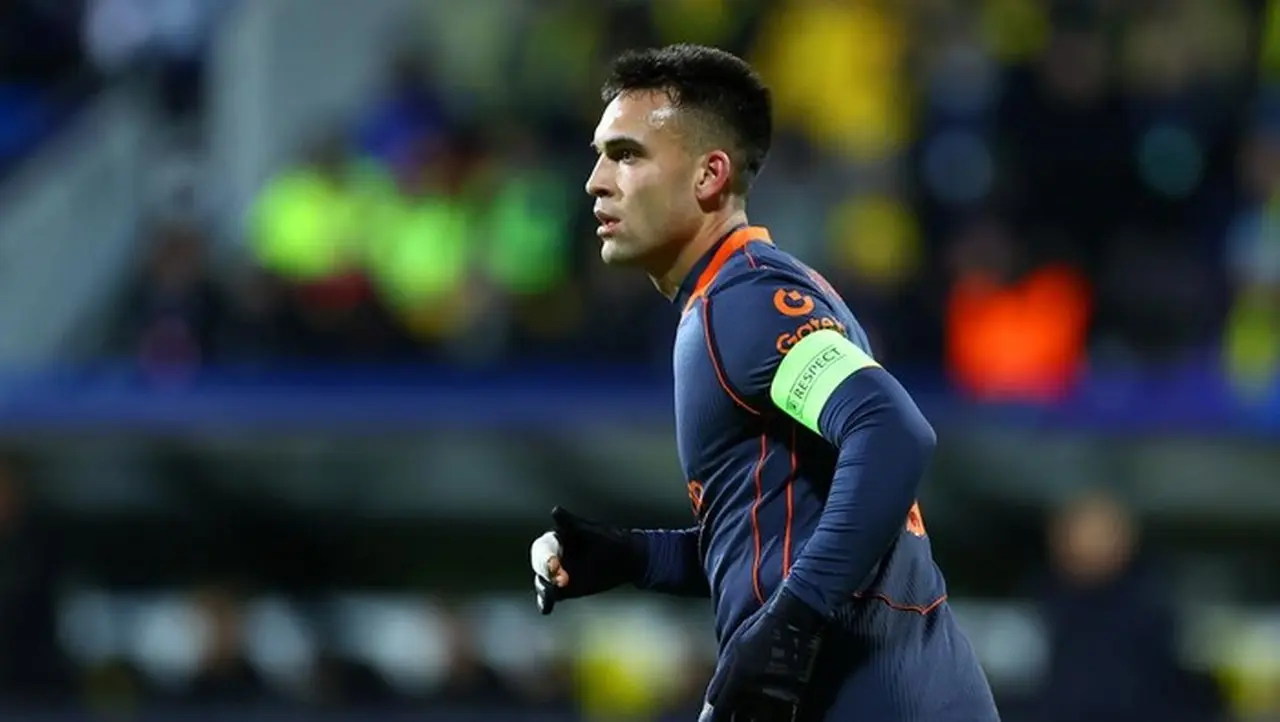 Cedera Lautaro Martinez Saat Inter Kalah dari Bodo/Glimt, Rumput Sintetis Dipertanyakan Cedera Lautaro Martinez Saat Inter Kalah dari Bodo/Glimt, Rumput Sintetis Dipertanyakan