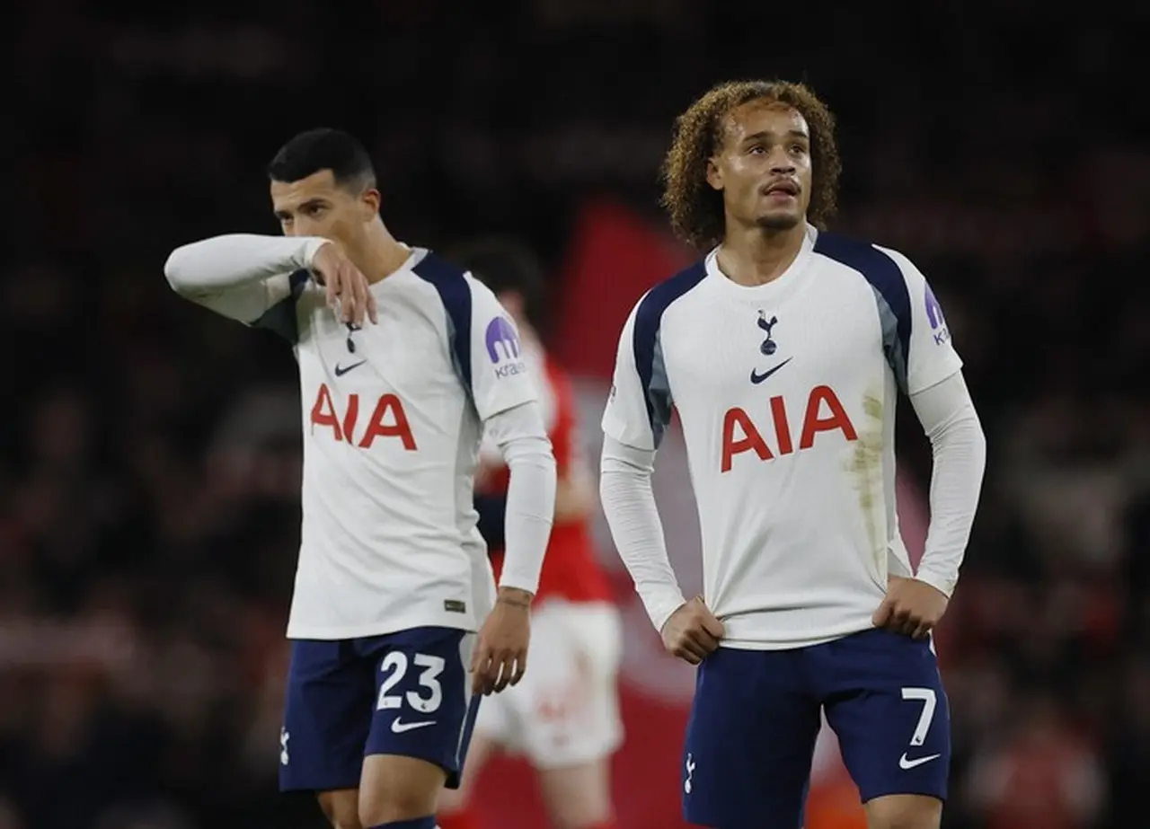 Sponsor Utama Tottenham Hotspur Terancam Cabut Akibat Performa Buruk Klub
