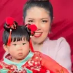 Tina Toon Ungkap Alasan Baru Perkenalkan Putri Setelah Usia 1 Tahun Lebih