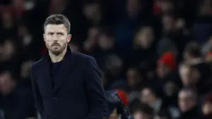 Michael Carrick Tanggapi Kontroversi Komentar Imigran Sir Jim Ratcliffe