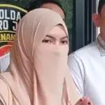Wardatina Mawa Bantah Persulit Pertemuan Insanul Fahmi dengan Anak: Jangan Fitnah Wardatina Mawa Bantah Persulit Pertemuan Insanul Fahmi dengan Anak: Jangan Fitnah