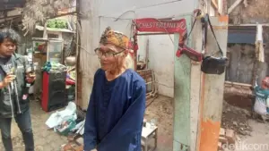 Diding Boneng Dirawat Intensif di Rumah Sakit Akibat Serangan Asma Akut Diding Boneng Dirawat Intensif di Rumah Sakit Akibat Serangan Asma Akut