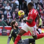 Babak Pertama Tanpa Gol: Liverpool Tertekan di Markas Nottingham Forest