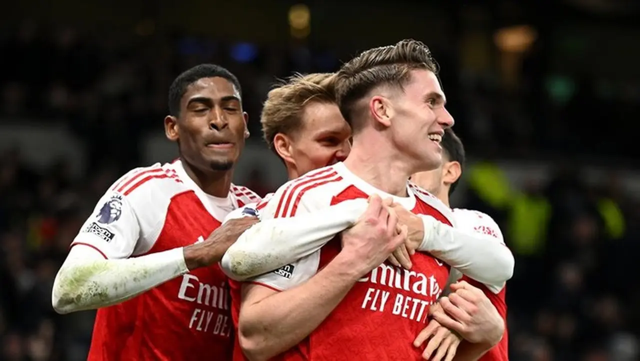 Arsenal Bungkam Tottenham 4-1, Kokoh di Puncak Klasemen Liga Inggris