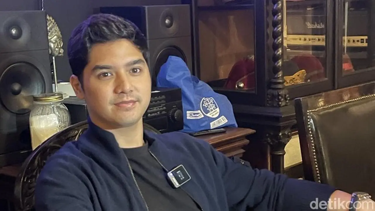 Al Ghazali Bocorkan Tanggal Pernikahan El Rumi dan Syifa Hadju, Berdekatan dengan Kelahiran Anaknya Al Ghazali Bocorkan Tanggal Pernikahan El Rumi dan Syifa Hadju, Berdekatan dengan Kelahiran Anaknya