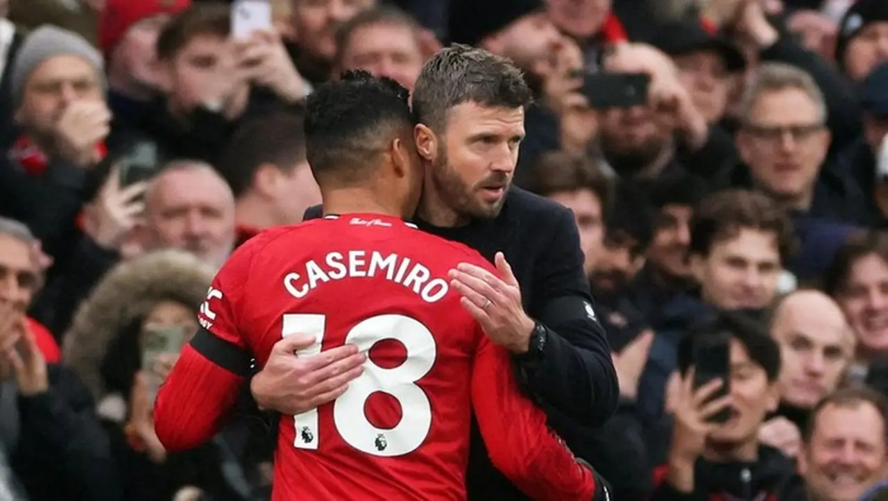 Michael Carrick Yakin Casemiro Masih Diburu Klub Besar Meski Usia 34 Tahun Michael Carrick Yakin Casemiro Masih Diburu Klub Besar Meski Usia 34 Tahun