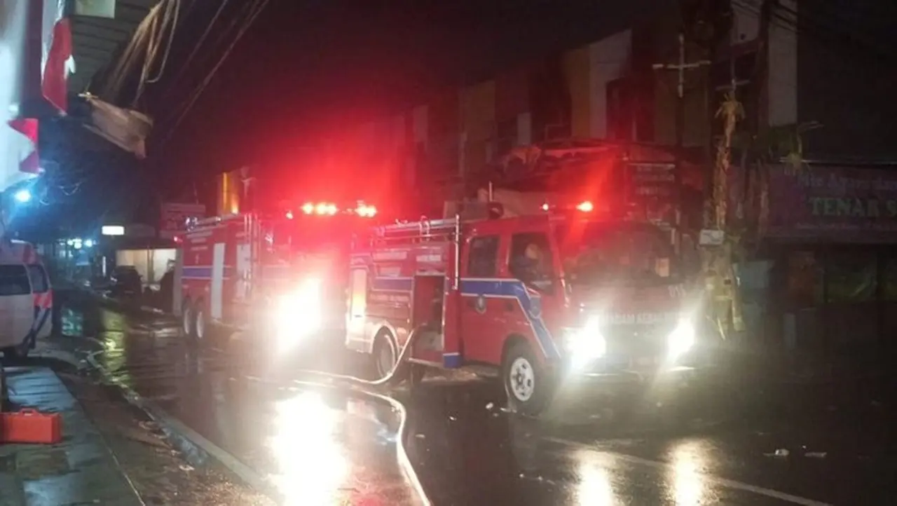 Kebakaran Ruko Tekstil Tangsel Padam Pagi Ini, 150 Petugas Damkar Berhasil Jinakkan Api