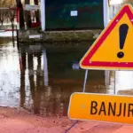Banjir Jakarta Pagi Ini: 9 RT dan 1 Ruas Jalan Terendam Akibat Luapan Kali Banjir Jakarta Pagi Ini: 9 RT dan 1 Ruas Jalan Terendam Akibat Luapan Kali