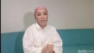 Dewi Gita Ungkap Alasan Beli Mikrofon Ratusan Juta Demi Kesehatan dan Kualitas Suara