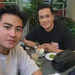 Adjie Pangestu Santai Tanggapi Isu Ressa Rosano, Sang Anak Tak Tahu Apa-apa Adjie Pangestu Santai Tanggapi Isu Ressa Rosano, Sang Anak Tak Tahu Apa-apa