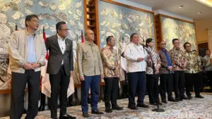 Pasar Saham Rontok, Airlangga Sampaikan Pesan Penguatan Ekonomi dari Prabowo