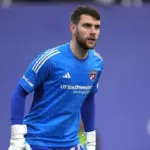 Maarten Paes Pamit ke FC Dallas, Resmi Berseragam Ajax Amsterdam dengan Kontrak 3,5 Tahun Maarten Paes Pamit ke FC Dallas, Resmi Berseragam Ajax Amsterdam dengan Kontrak 3,5 Tahun