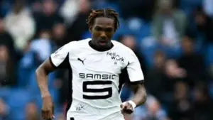 Liverpool Ungguli Chelsea dalam Perburuan Jeremy Jacquet, Bek Muda Rennes Bergabung Musim Panas 2026