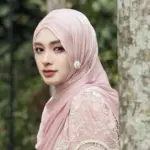 Inara Rusli Tertekan Mental Akibat Sengketa Anak dan Masalah dengan Insanul Fahmi Inara Rusli Tertekan Mental Akibat Sengketa Anak dan Masalah dengan Insanul Fahmi