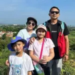 Aden Bajaj Ungkap Perbedaan Mencolok Ketiga Anaknya: Sang Putri Suka Tampil, Putra Justru Alergi Kamera Aden Bajaj Ungkap Perbedaan Mencolok Ketiga Anaknya: Sang Putri Suka Tampil, Putra Justru Alergi Kamera