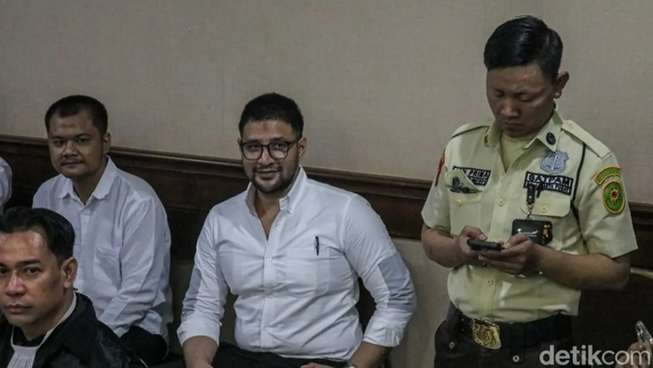 Ammar Zoni Rindu Anak, Pertemuan Terkendala Izin dari Irish Bella Ammar Zoni Rindu Anak, Pertemuan Terkendala Izin dari Irish Bella