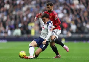 Manchester United Hadapi Tottenham dengan Tren Positif, Namun Dibayangi Rekor Buruk