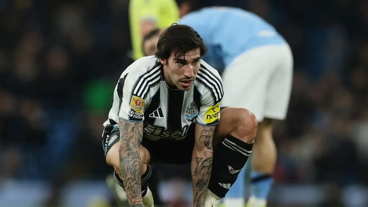 Sandro Tonali Fokus Bawa Newcastle ke Liga Champions, Masa Depan Dibahas Musim Panas Sandro Tonali Fokus Bawa Newcastle ke Liga Champions, Masa Depan Dibahas Musim Panas