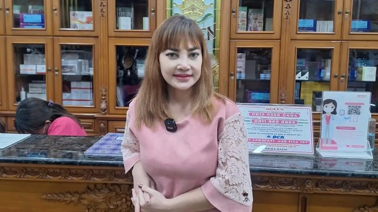 Irma Darmawangsa Ungkap Perjuangan 6 Jam Tanpa Tidur Usai Operasi Plastik di Korea Selatan Irma Darmawangsa Ungkap Perjuangan 6 Jam Tanpa Tidur Usai Operasi Plastik di Korea Selatan